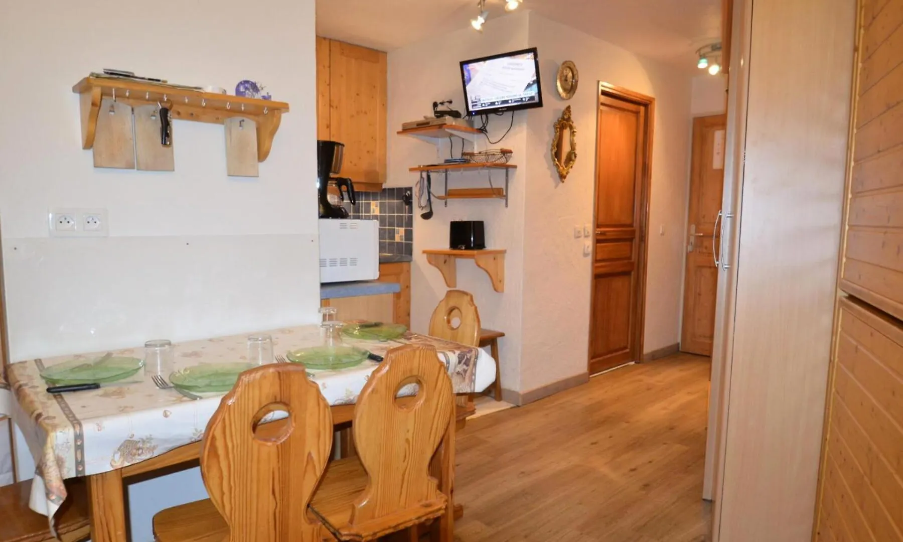 Residence Median - Appartement Equipe Pour 4 Personnes Aux Menuires Mae-5544 Saint-Martin-de-Belleville 0*,